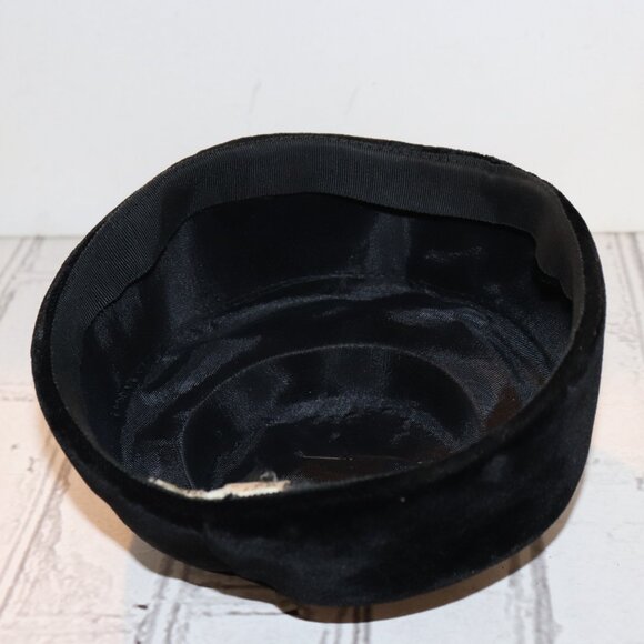 Vintage Black Velvet Pillbox Hat with Bow – Union Made Mid-Century Glam · Soft - Picture 3 of 6